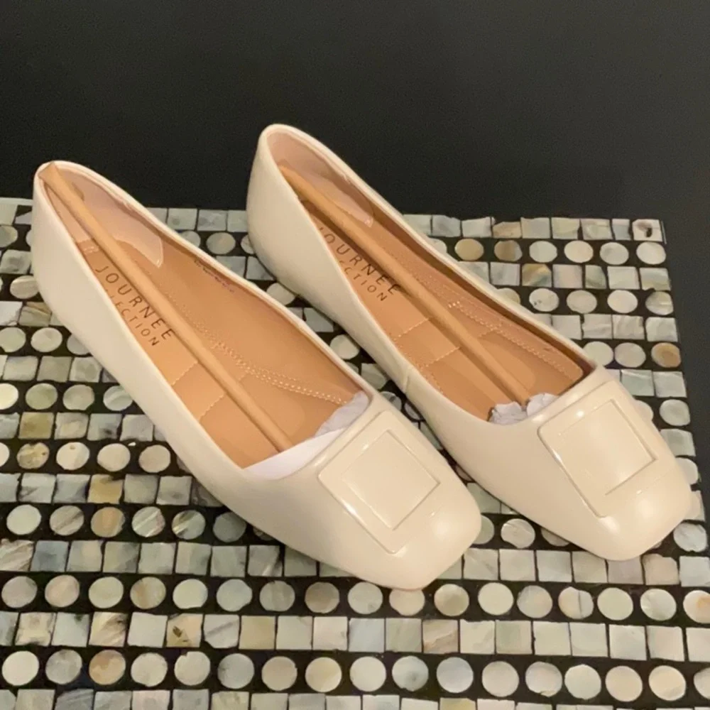 DELETES 4 GOOD MIDNIGHT TONIGHT JOURNEE Zimia Beige Flats Size 8 NIB - Picture 5 of 5